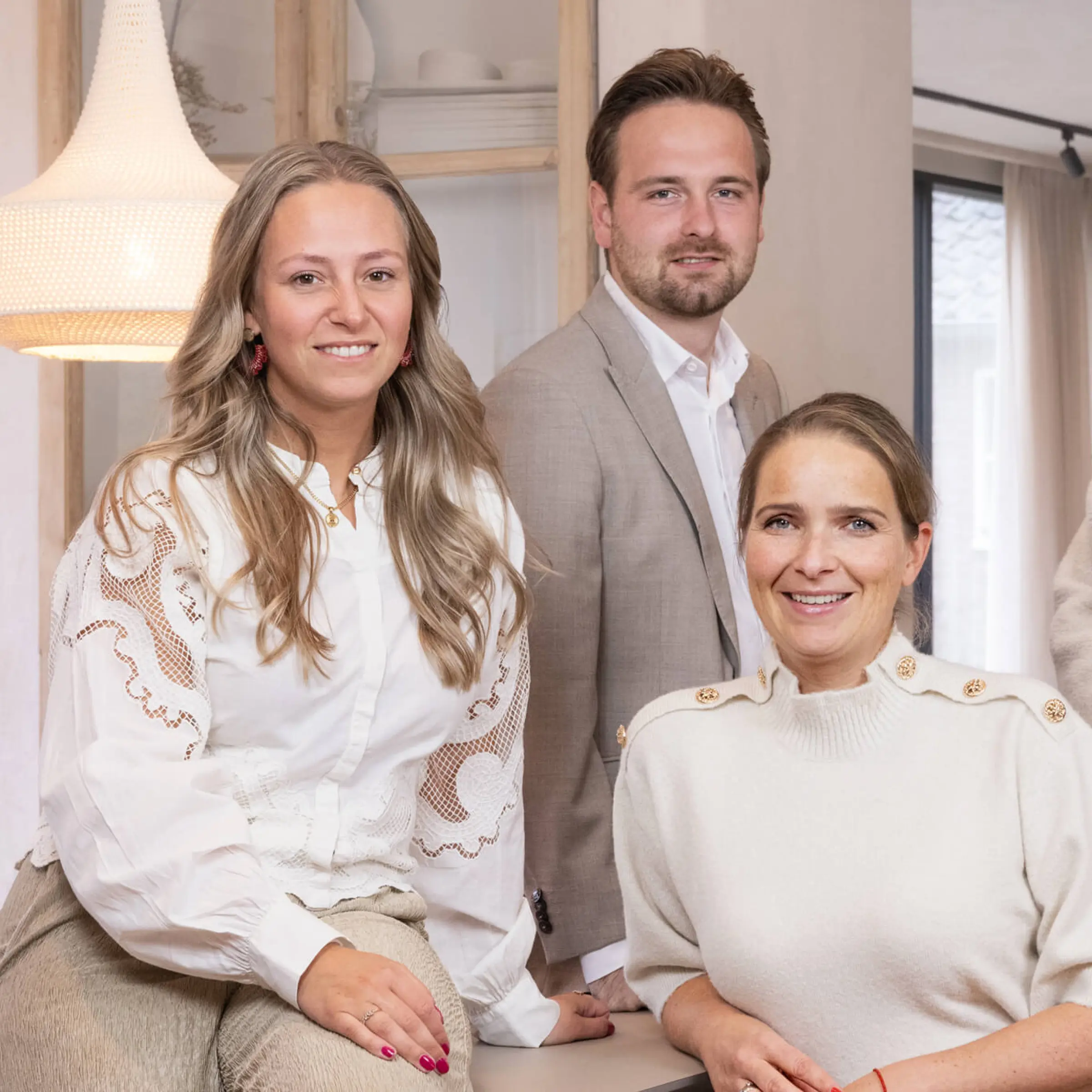 Makelaar Waalwijk | Huis verkopen of kopen? | AMB Makelaars